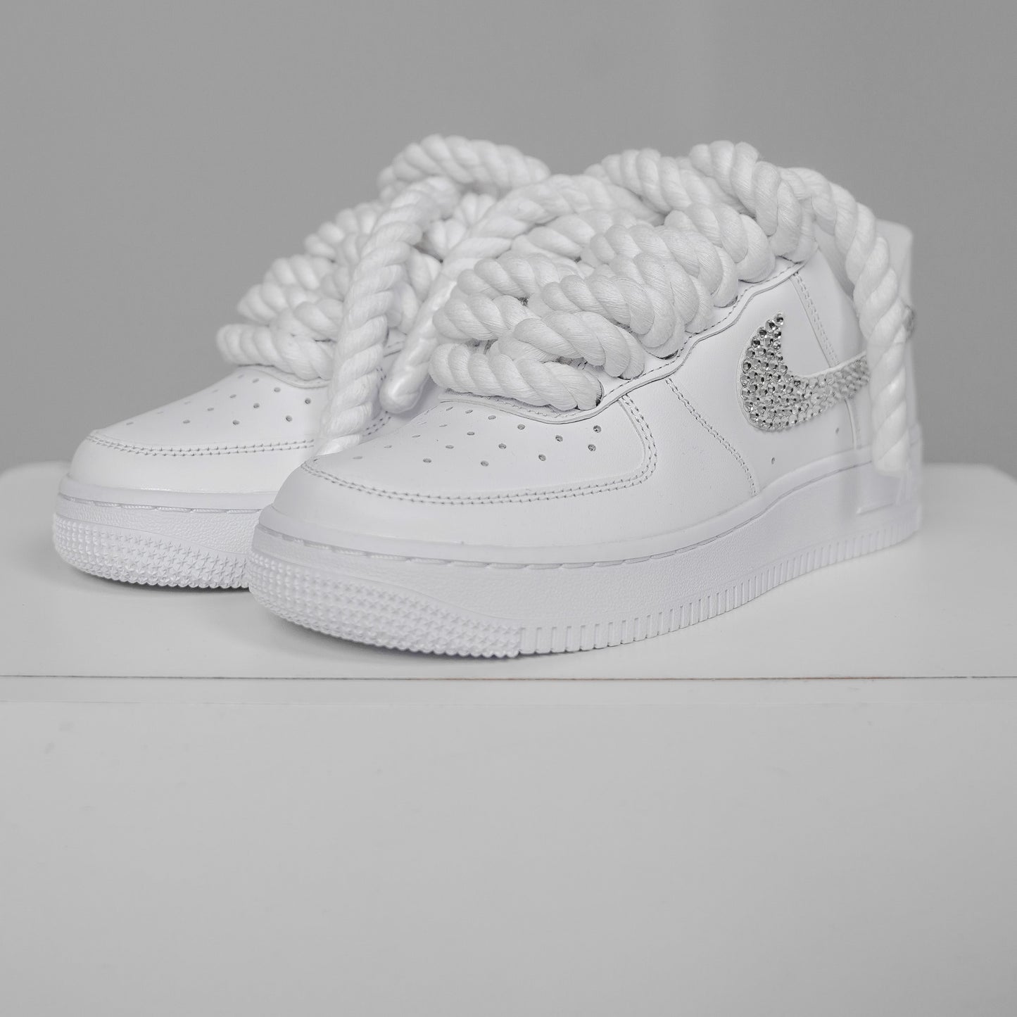 Custom Nike AIR Force 1 Sneaker - Swarovski x Dicke/Rope Schnürsenkel White