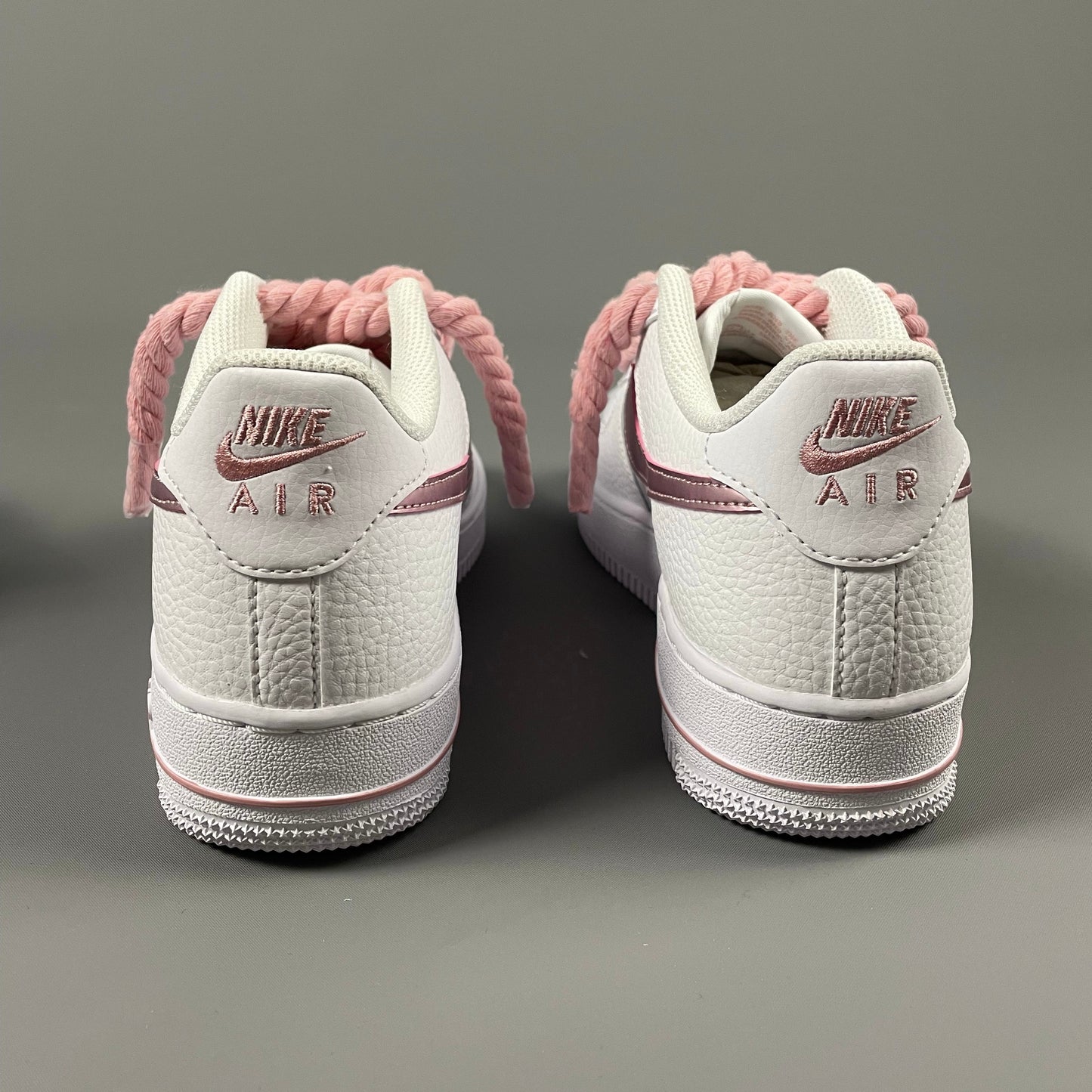 Custom Nike AIR Force 1 Sneaker - Rope Schnürsenkel Limitierte Pink Edition