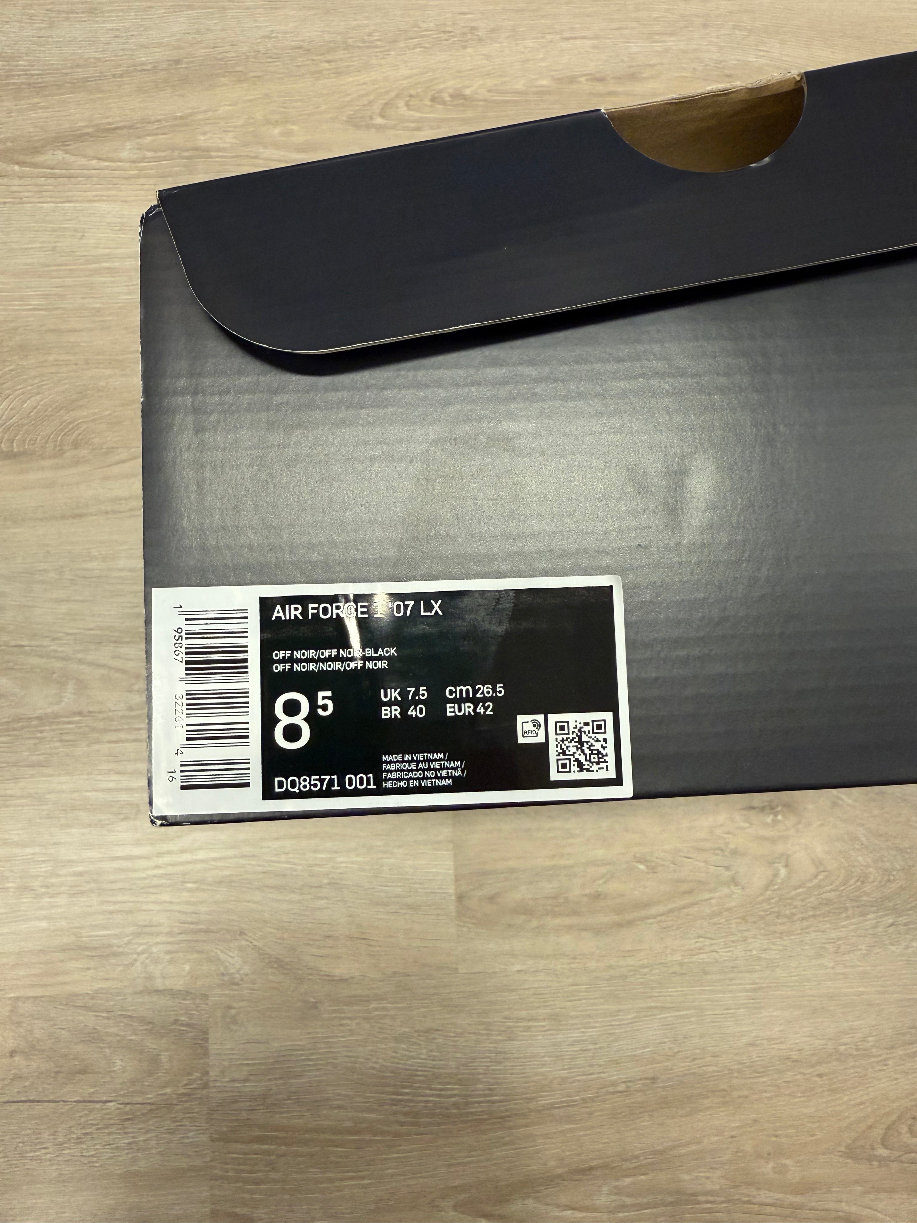 BLACKOUTLET DEAL - AF1 Black 42