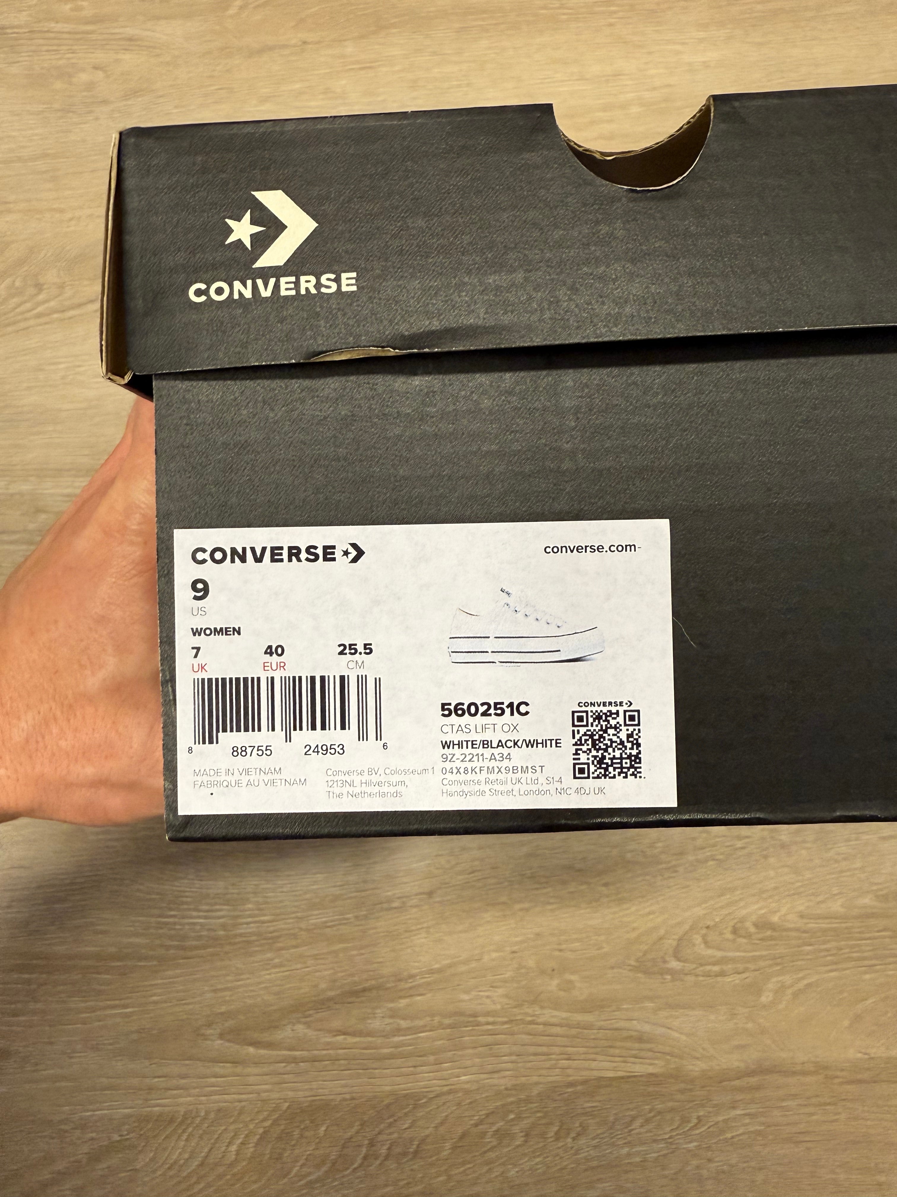 BLACKOUTLET DEAL - Converse 40