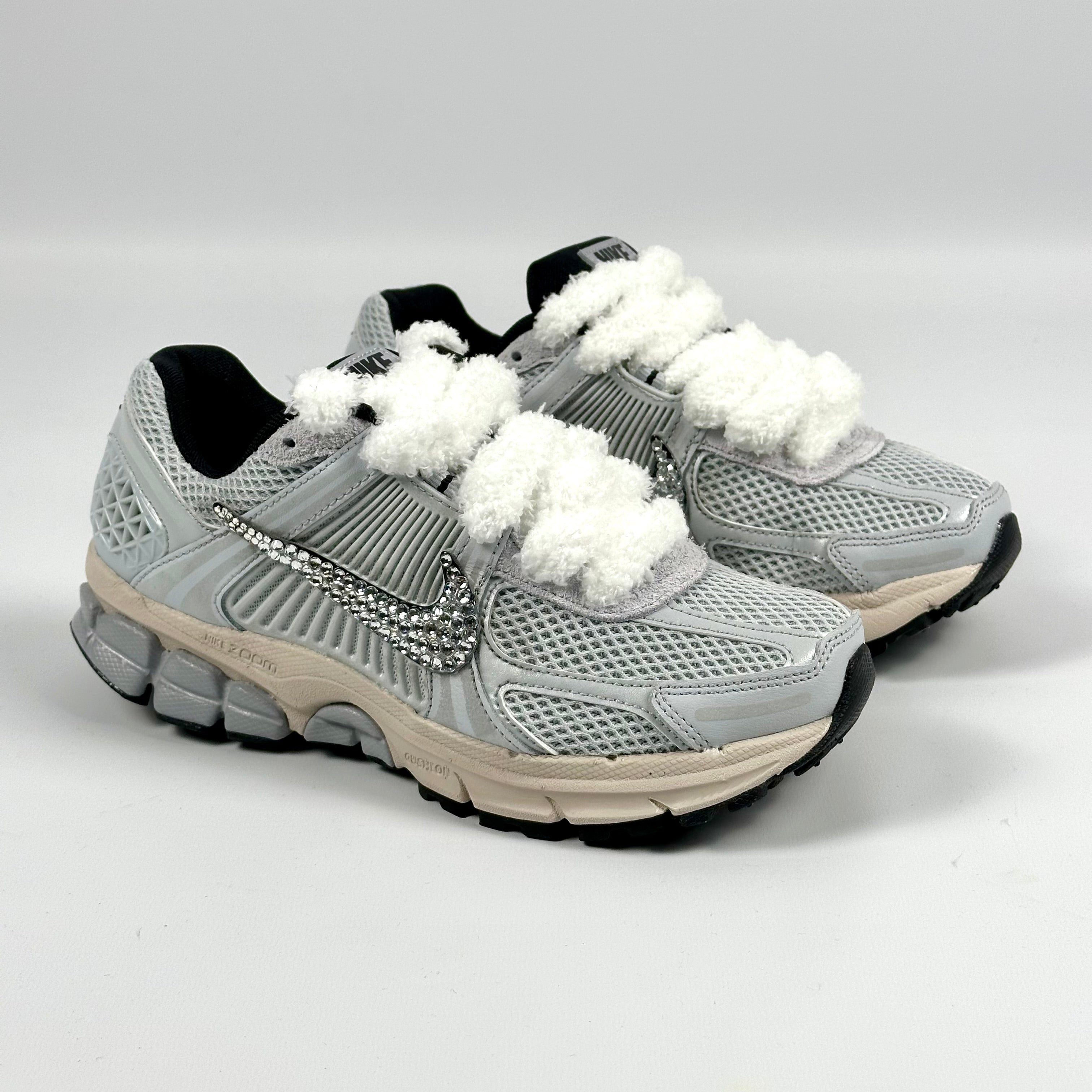 Custom Nike Vomero 5 Sneaker - Fluffy Special Silver