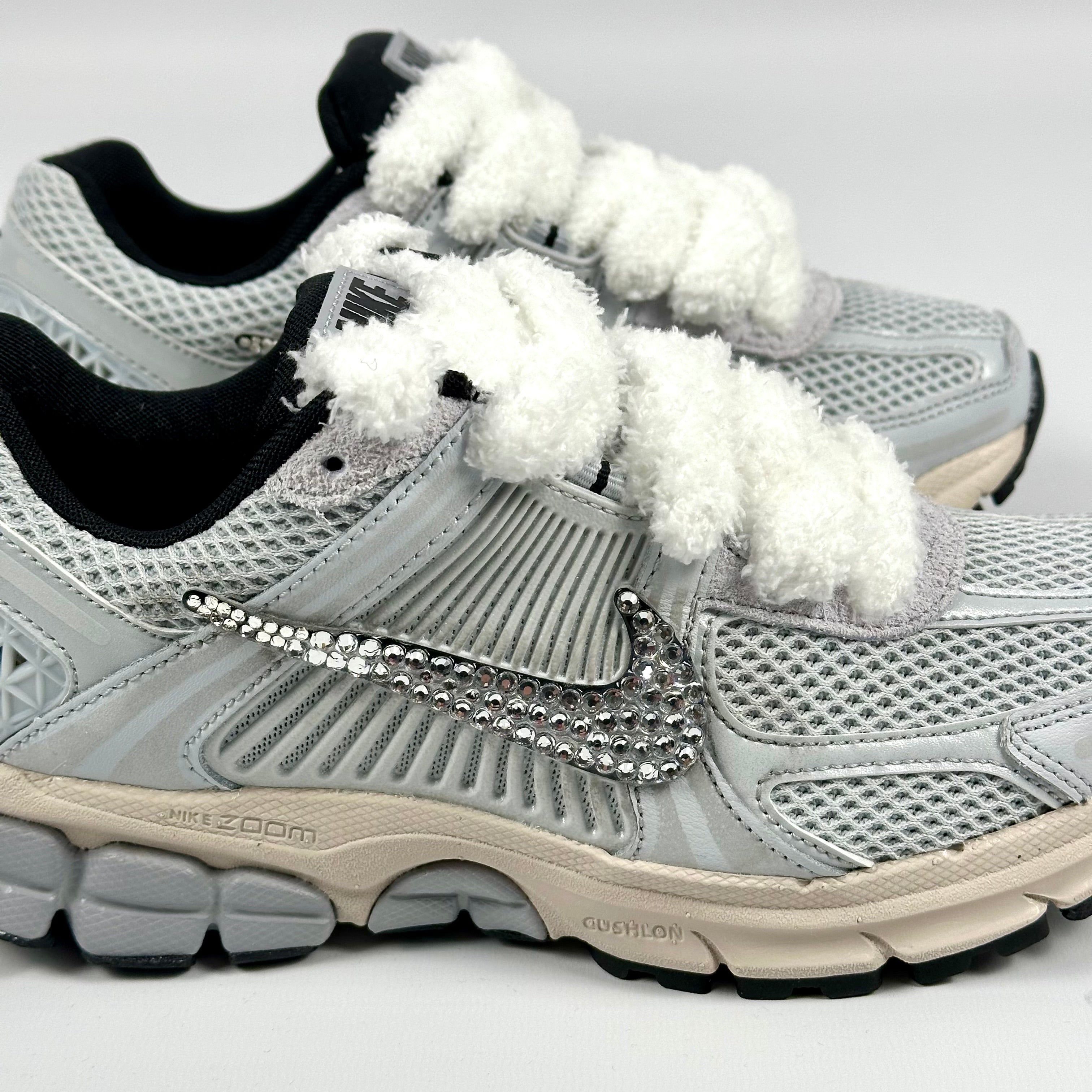 Custom Nike Vomero 5 Sneaker - Fluffy Special Silver