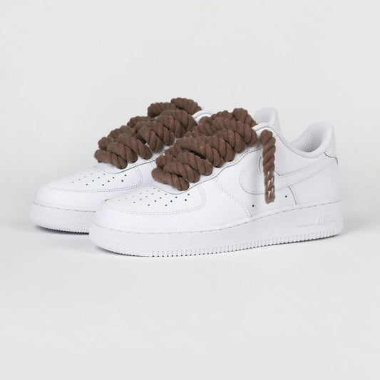 Zapatillas Nike AIR Force 1 personalizadas: cordones gruesos y cuerda en marrón oscuro