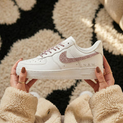 Custom Nike AIR Force 1 Sneaker - Swarovski Strasssteine BARBIE EDITION