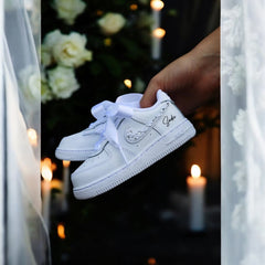 Baskets Nike AIR Force 1 personnalisées pour bébé - Caffe Latté Baby Edition