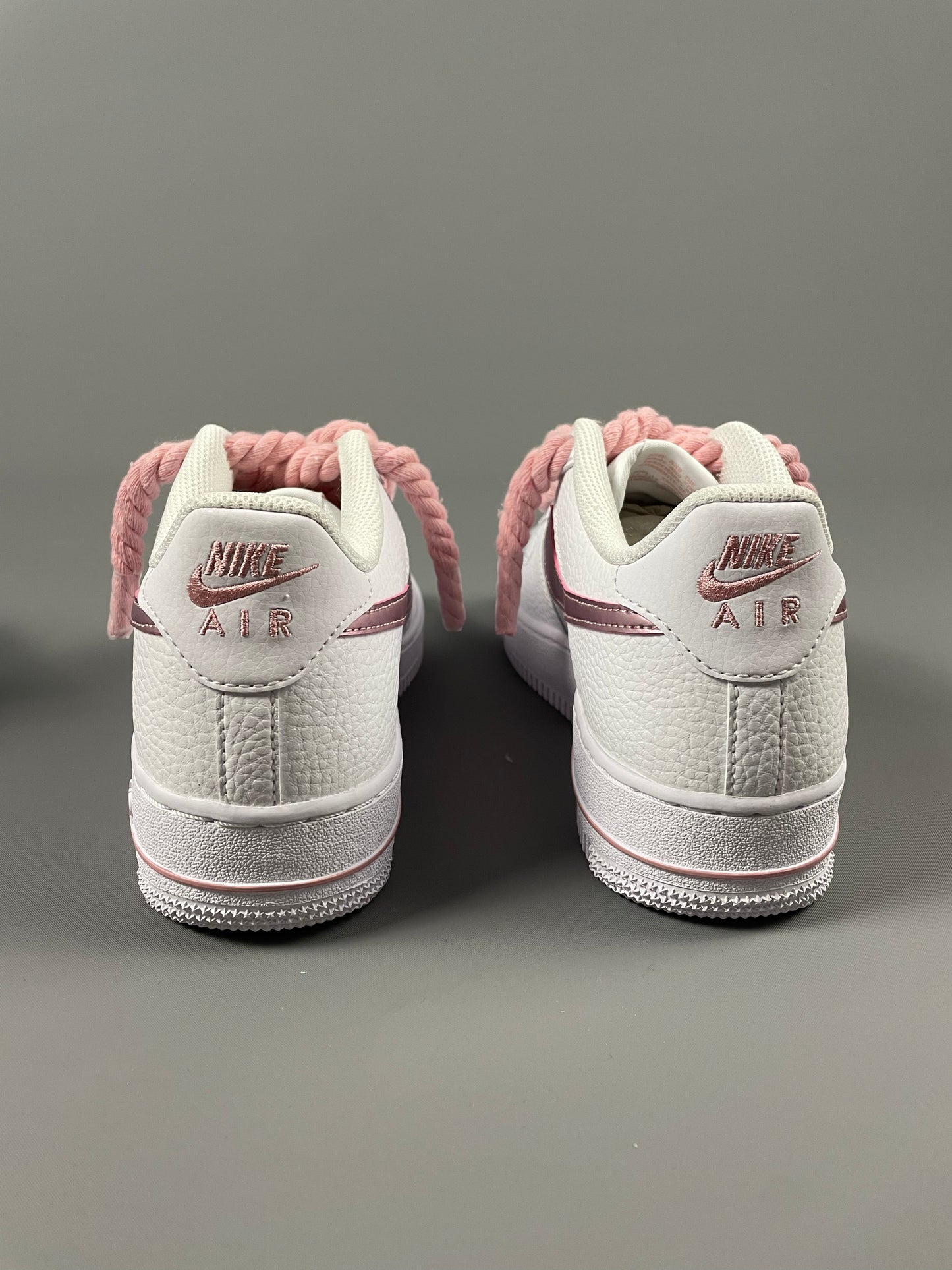 Custom Nike AIR Force 1 Sneaker - Rope Schnürsenkel Limitierte Pink Edition