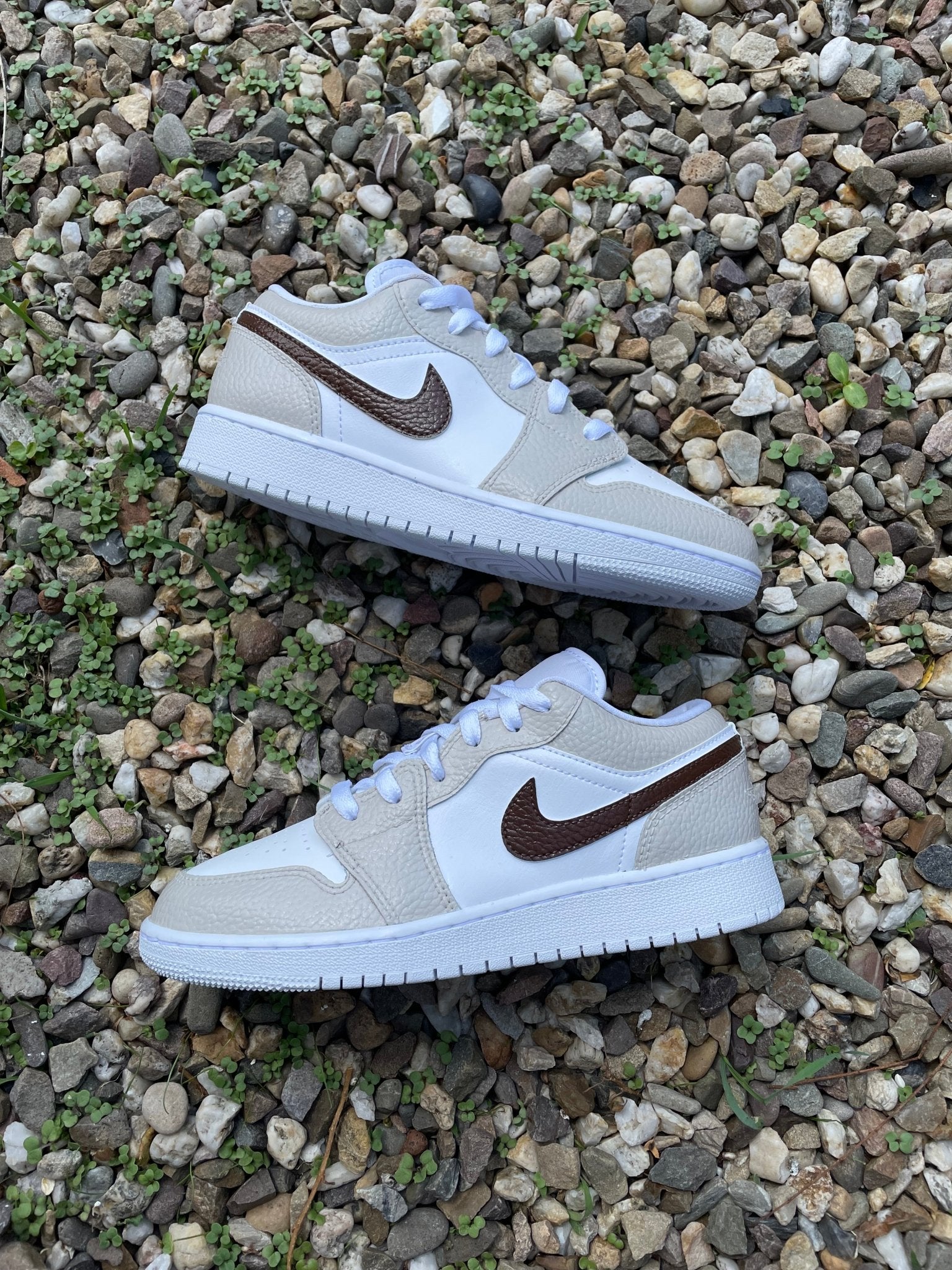 Custom NIke AJ1 Low Sneaker - Cappu - julescustomizedkicks