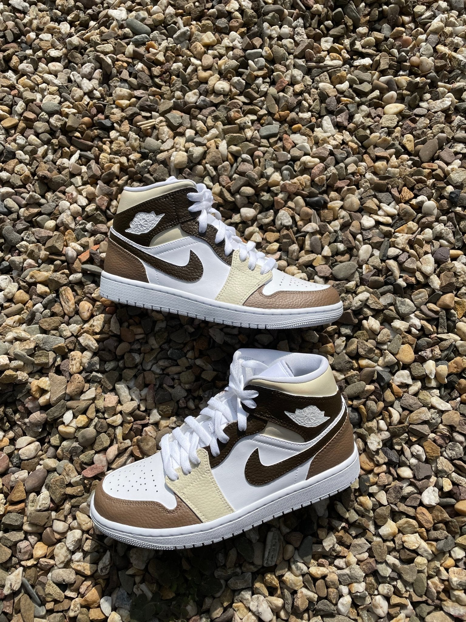 Custom Nike AJ1 Mid Customized - Iced Latte - julescustomizedkicks