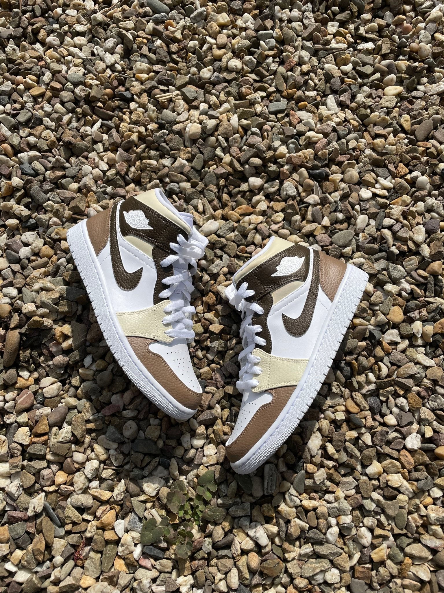 Custom Nike AJ1 Mid Customized - Iced Latte - julescustomizedkicks