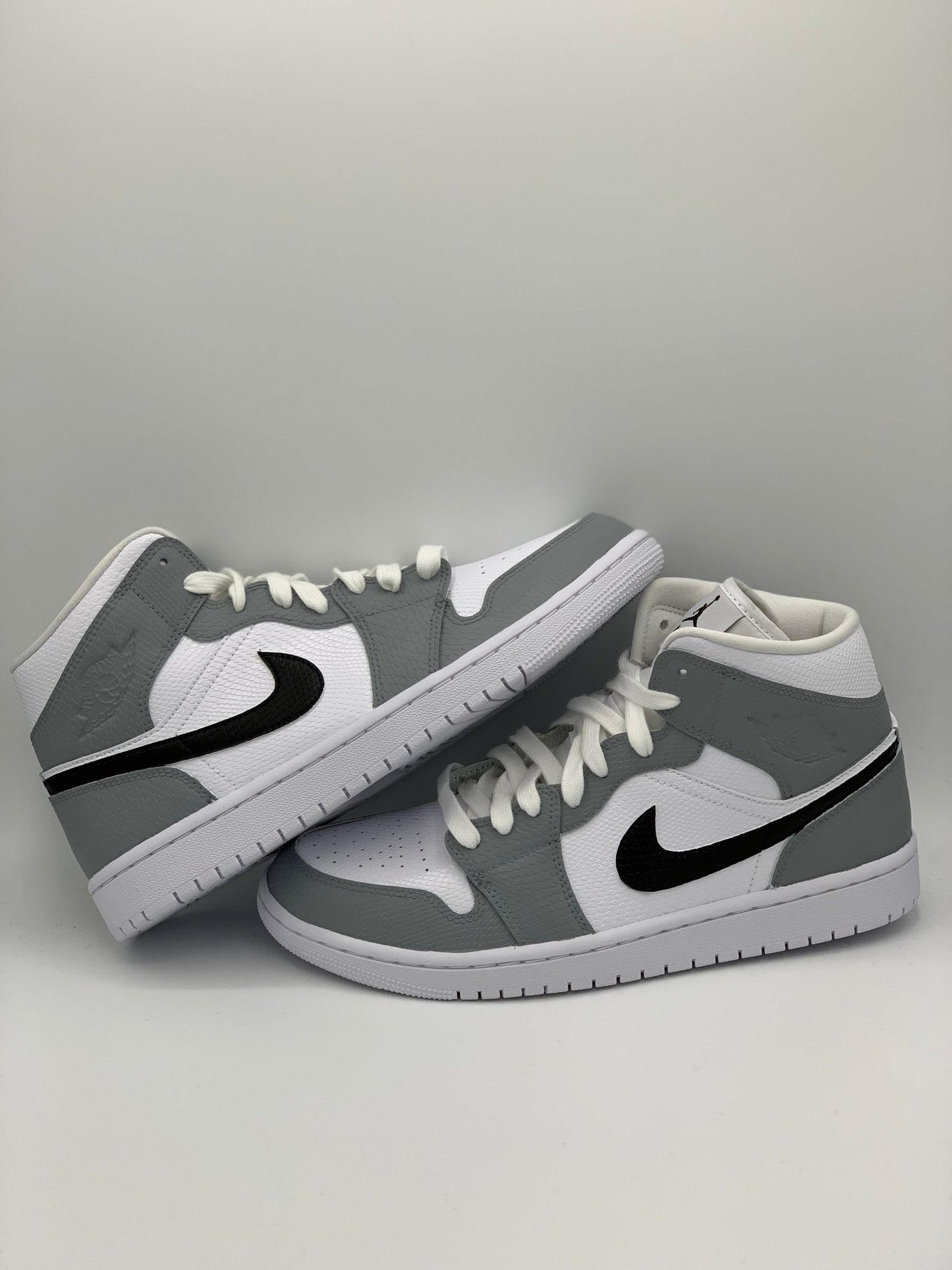 Custom Nike AJ1 Mid Customized - Light Grey & Black - julescustomizedkicks