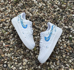 Baskets Nike AIR Force 1 personnalisées - Fleur de cerisier bleu
