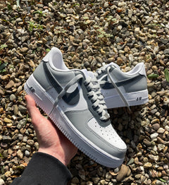 Baskets personnalisées Nike Air Force 1 - 2 tons gris