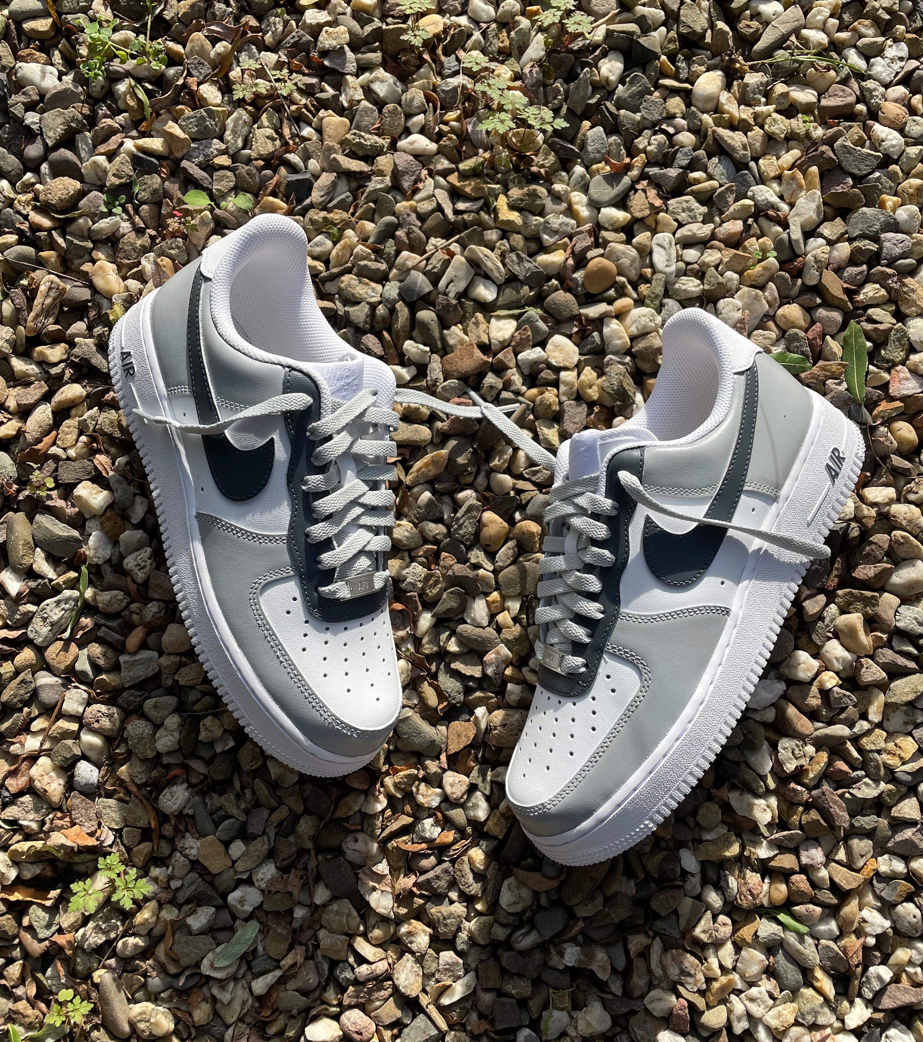 Nike Air Force 1 Custom Sneaker - 2 Gray Tones