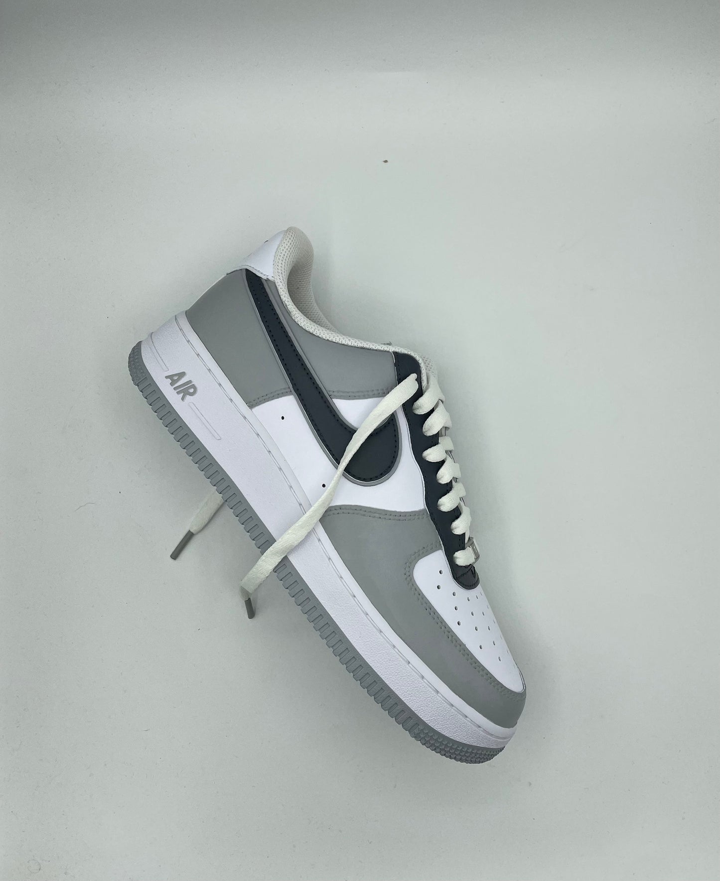 Nike AIR Force 1 Custom Sneaker - 2 Grey Tones Limitiert