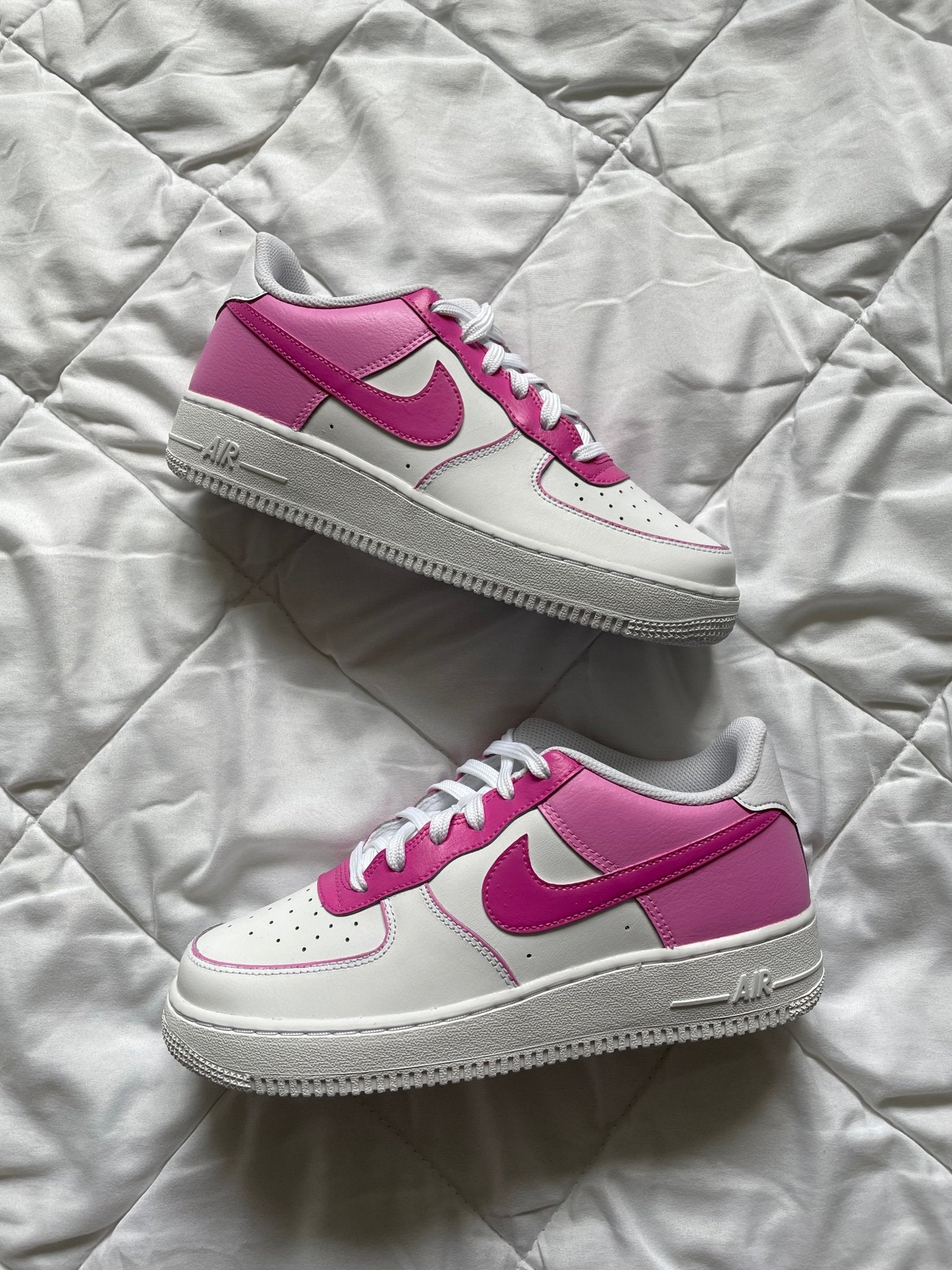 Baskets personnalisees Nike AIR Force 1 Rose bebe julescustomizedkicks